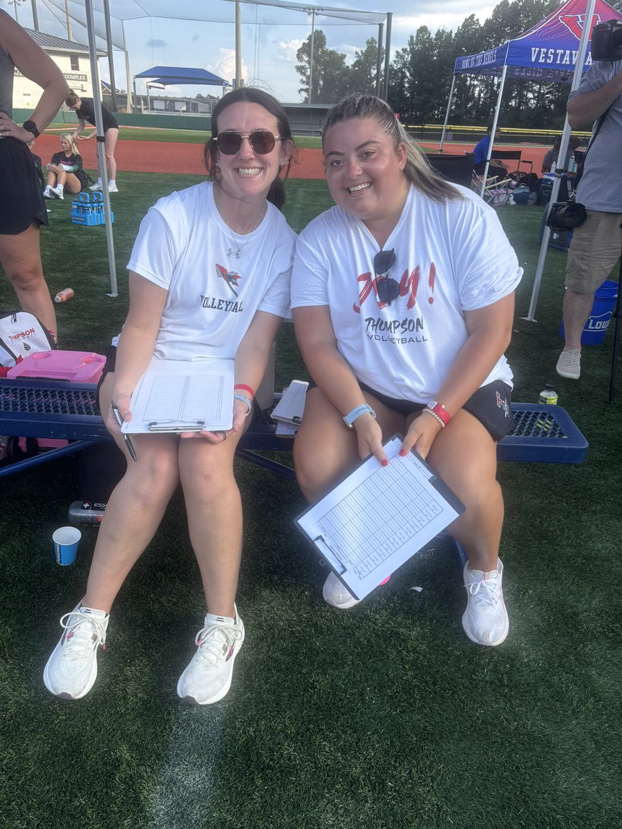 Thompson_Vball's tweet photo. Happy National Coaches Day to this crew of dedicated, fun loving and go getting staff! Beat of the Best! We are lucky together! #RowOn https://t.co/oSUstm6tm1