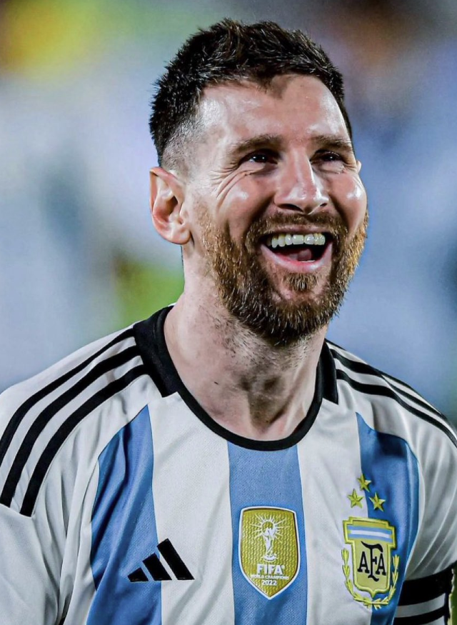 Sh0redder's tweet photo. لحد دلوقتي انا متضايق ان ميسي خسر كاس عالم 2026، تخيلوا كان كسب كاس العالم الاعتزال ده كان هيبقى تاريخي عشر اضعاف

منه لله السردينة فيران توريس https://t.co/MJv2YrVRm7