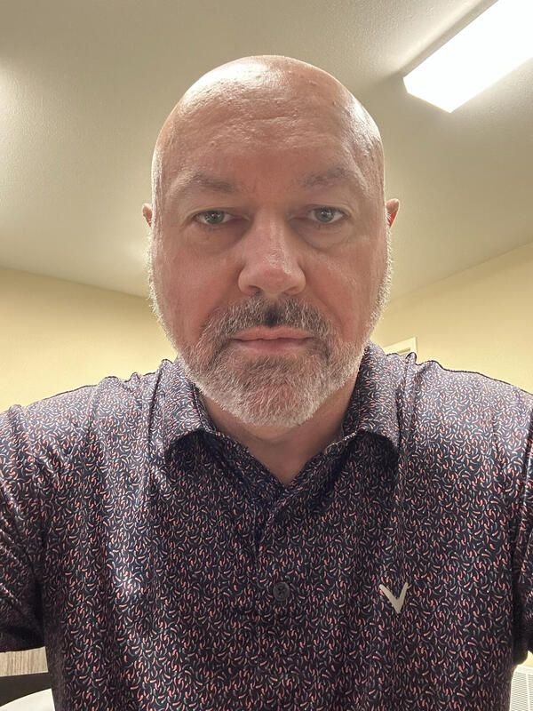 MerilynNel42675's tweet photo. Waiting for my appointment https://t.co/0zFF7TcIZB