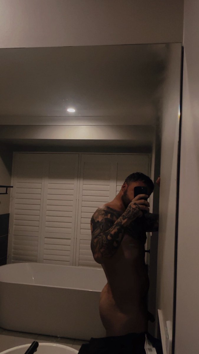 DaddyLynch_69's tweet photo. So here’s to my first post to X, when did the name change from twitter? I’m curious 🤔 #onlyfans #addme #fyp #viral #gaycomunity #straight #foryou 

https://t.co/m9jr6Zrz0W https://t.co/LOEKQp7vXI