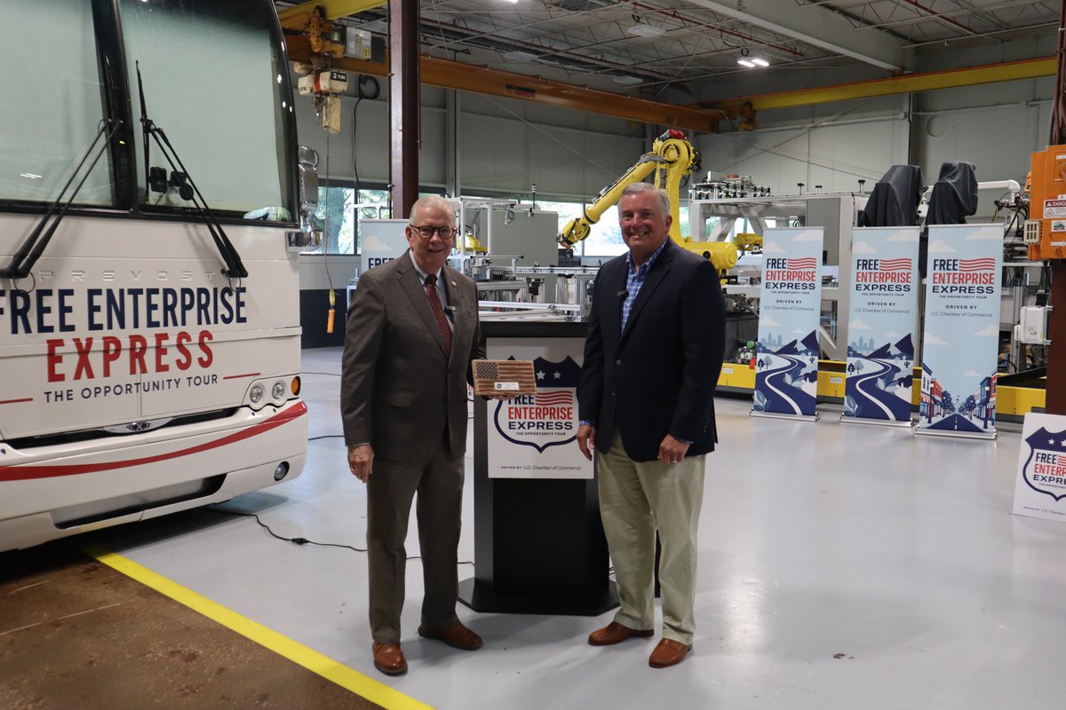 NeilBradleyDC's tweet photo. It was an honor to be in Buchanan MI to present @USChamber's endorsement for reelection to @TimWalberg 

Rep Walberg is a champion for free enterprise &amp; we need him in Congress
https://t.co/j4XOgf9i2Q https://t.co/NRpwT2tHux