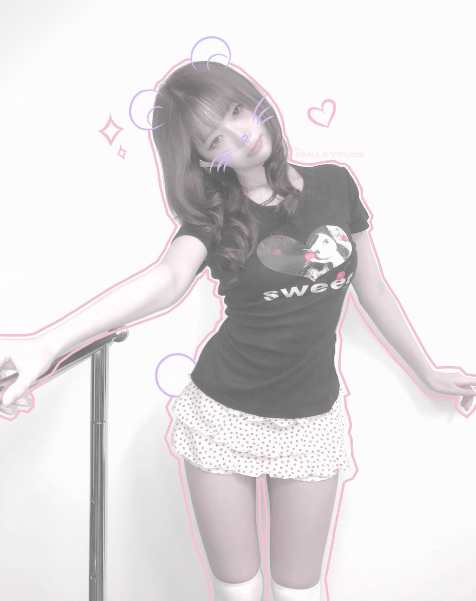 M1LKYPUSS's tweet photo. ᅠᅠ
ᅠᅠᅠᅠ“ Tenía ganash de actuar
ᅠᅠᅠᅠcomo las actrices que mira 
ᅠᅠᅠᅠmi papá en sus videosh . .
ᅠ
ᅠᅠᅠᅠMe shalió bien . . .ᐣ ”﹙🥺﹚
ᅠᅠ https://t.co/2iP58tOFEc