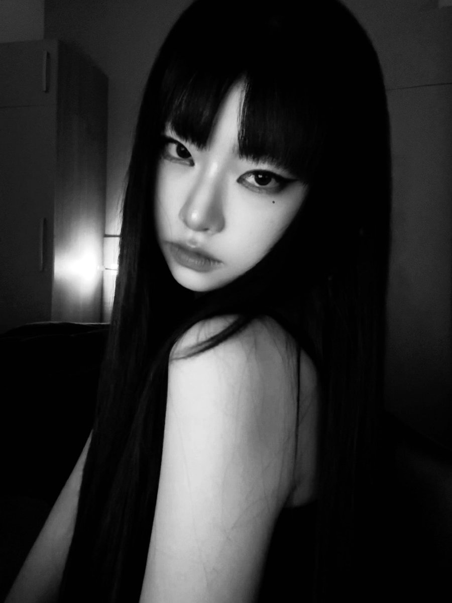 sogo1225's tweet photo. 토미에메이크업해봤어요=(^.^)=
(칭찬만받고싶어요...) https://t.co/p67tJO8kOD