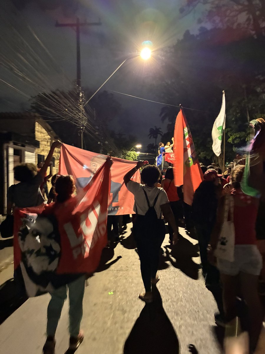 celispector's tweet photo. UFPE LINDA!!!!! VIVA A UNIVERSIDADE PÚBLICA E DEMOCRÁTICA https://t.co/GVtJXzSCUd