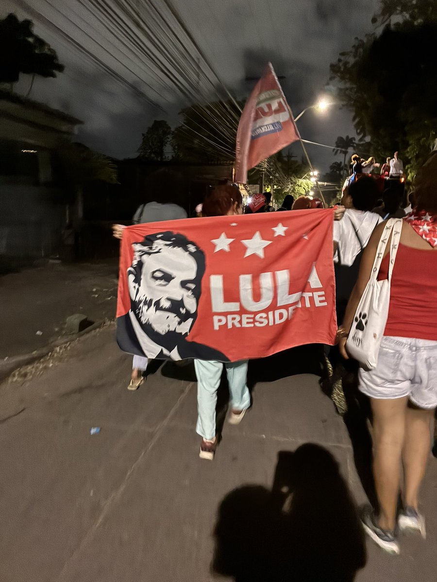 celispector's tweet photo. UFPE LINDA!!!!! VIVA A UNIVERSIDADE PÚBLICA E DEMOCRÁTICA https://t.co/GVtJXzSCUd