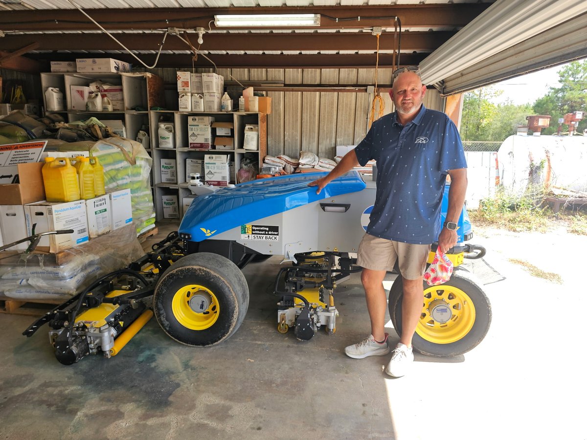 FireFlyRobotics's tweet photo. Louisiana is our 33rd state. Two AMP-L100 autonomous fairway mowers are now operating at Querbes Park Golf Course and The Club at Huntington Park for the City of Shreveport, the first courses in the state to mow fairways with AMP. #FireFlyRobotics #AMPL100 #GolfCourseMaintenance https://t.co/AKbzSVFPLH