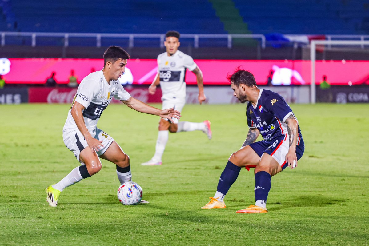 CopaDePrimera's tweet photo. ⏱️ 45’
➕ Se añadieron 5 minutos más.
➡️ @elClubOlimpia 0
➡️ @clubnacionalpy 1
🗓️ Fecha 13.
#ClausuraAPF2026 🇵🇾
#CopaDePrimera 🏆 https://t.co/36iXFxtUPK