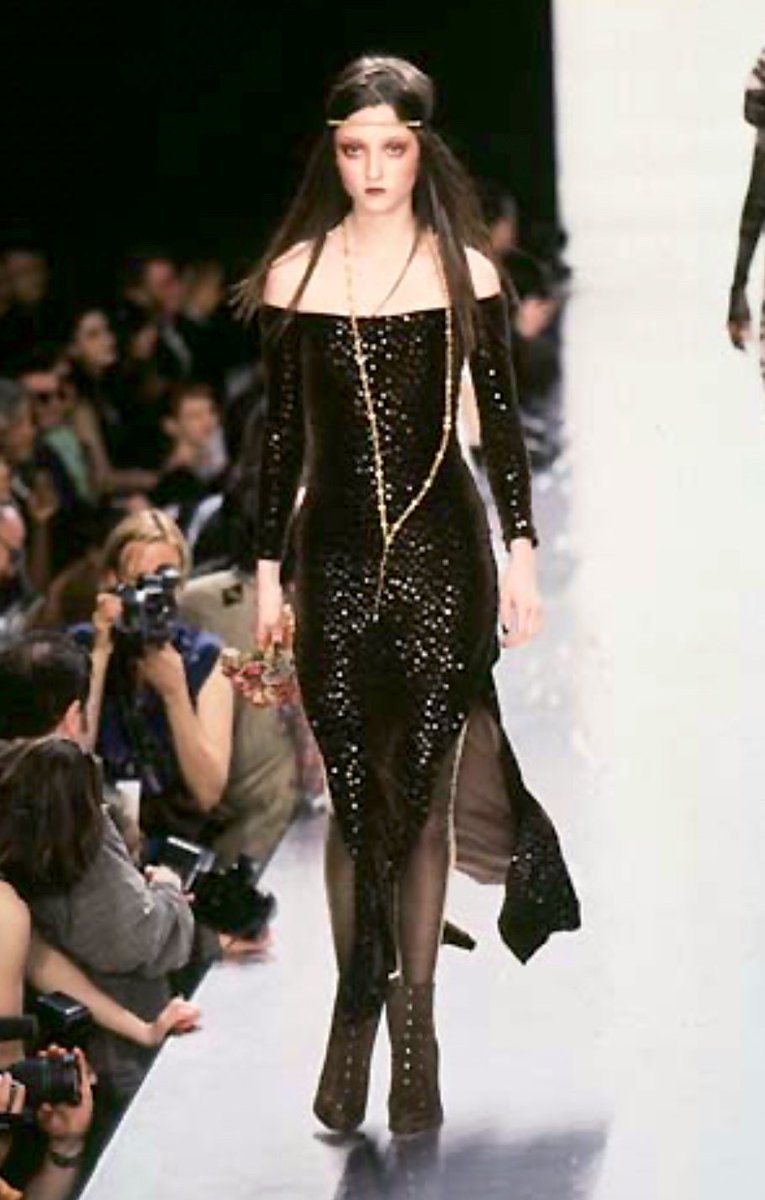 soIesque's tweet photo. Betsey Johnson F/W 1997 #iloveoctober https://t.co/hcE3mC81BG