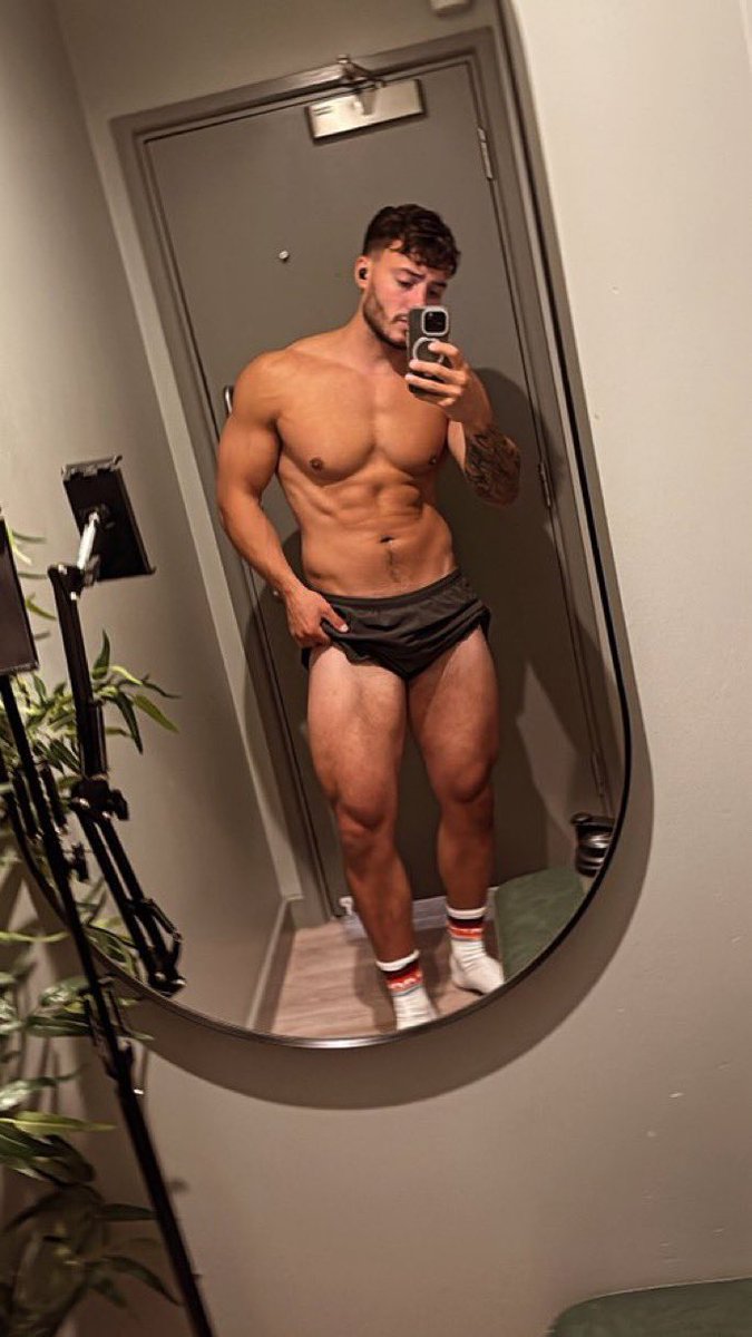 master_jason1's tweet photo. #findom @slave_here @topalphamales @PromoJacked @PromoRTpig https://t.co/EFLcrjM0hF