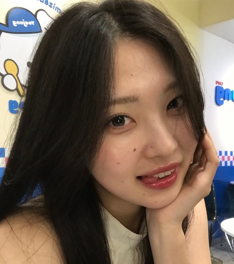 Kvnspurty's tweet photo. 一���目の顔で誘われたらやばいでしょ💕

#素人オナペ　#素人おなぺ
#オナペ　#おなぺ　#素人
#おなぺ晒し　#オナペ晒し https://t.co/BjdKSe8xgv