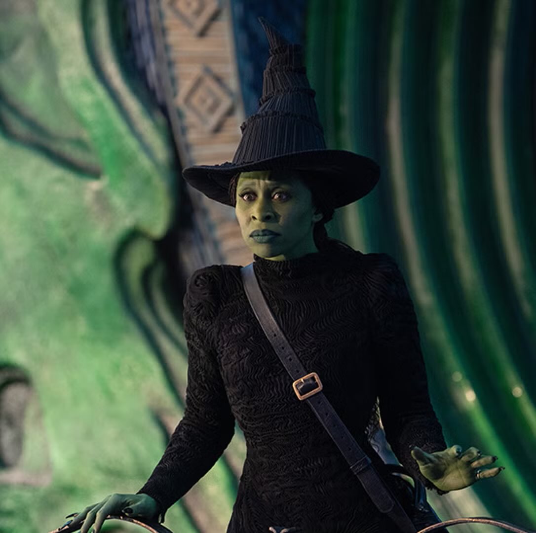 wickedmusicalbr's tweet photo. Essa é uma das coisas mais políticas de Wicked:

O poder não precisa apenas controlar pessoas. Ele também pode tentar controlar a história que as pessoas acreditam sobre elas. https://t.co/Dx2Ce9XlTK