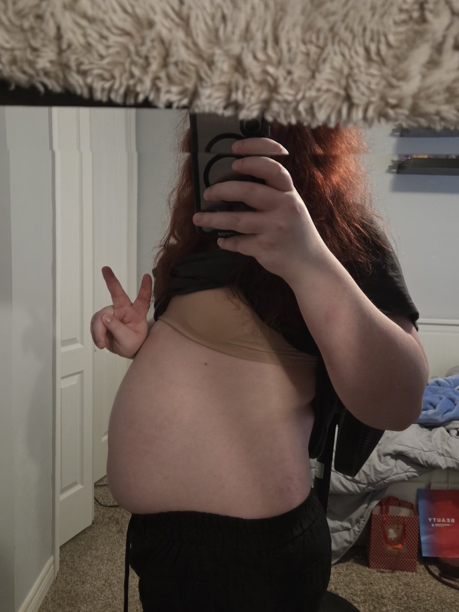Softpocalypse's tweet photo. Done... <3 that's 2.5k calories devoured in a single meal... I'm feeling so full... But I want to keep going,,, feeling so full you have to take deep breaths between bites is SO intoxicating... Ugh 😵‍💫 https://t.co/nqHCauPmyh