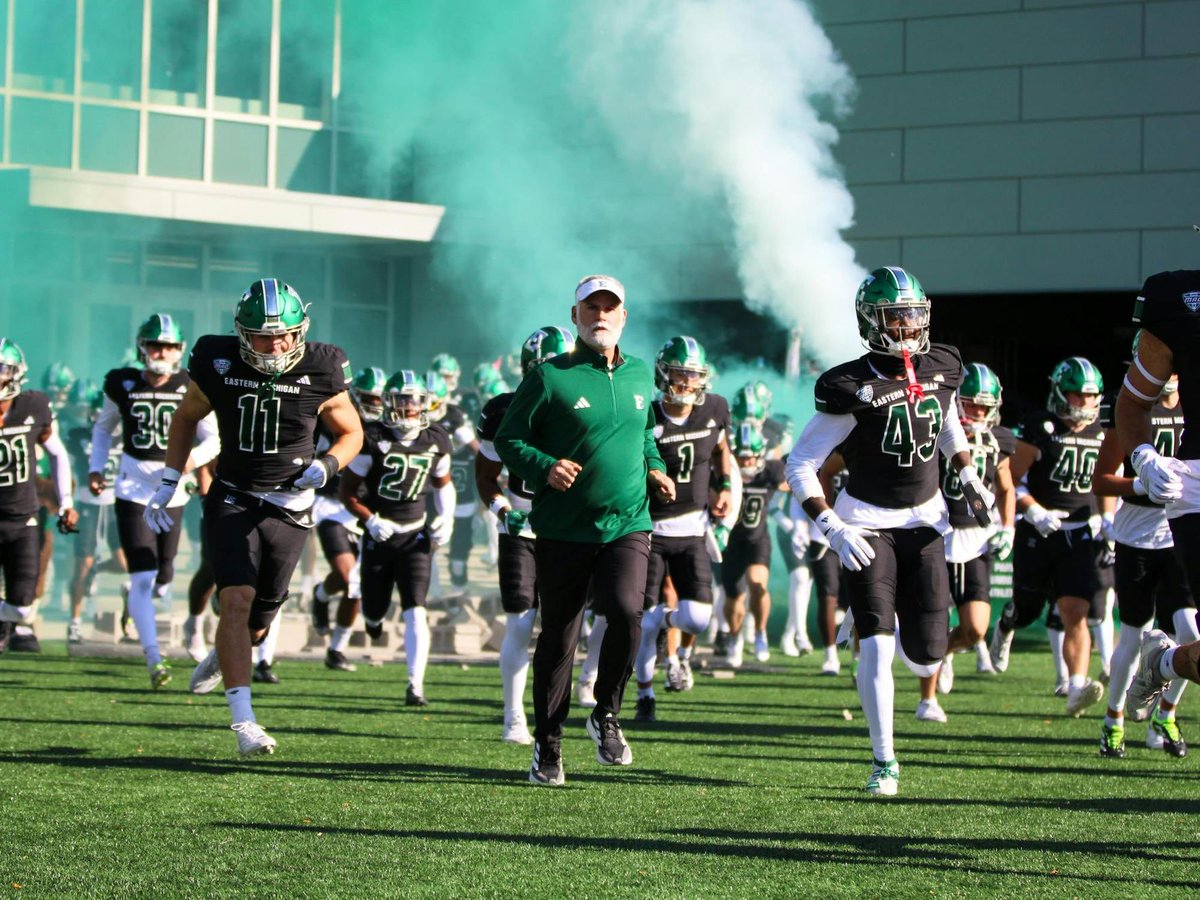 XMILLERTON11's tweet photo. After A Great Conversation With @Coach_Creighton I am Blessed to say I have received an Offer From Eastern Michigan University AGTG 
@Ski_Axel @AmiSportsGroup @MiltonWAdamsII @RealusGeorgeJr @CoachDonerson @JTimmons75 @RatedPG_7 @AllenTrieu @JUCOFFrenzy @JuCoFootballACE https://t.co/YfqPuXZQIU