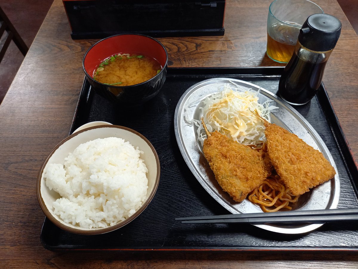 sugar10097453's tweet photo. 魚が食べたかった https://t.co/SgpRNjZTlQ