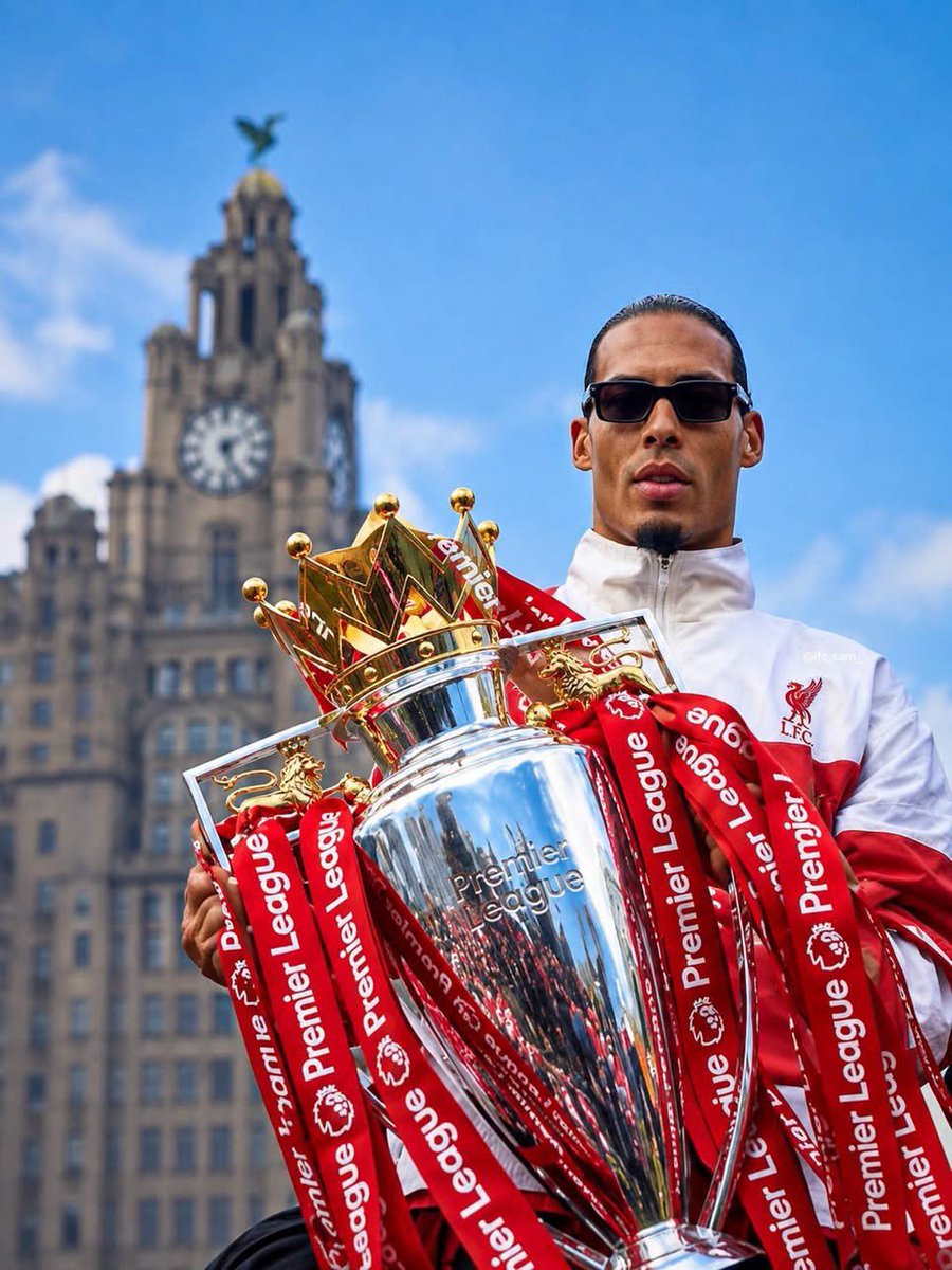 james79rigby's tweet photo. A leader of men @LFC https://t.co/fDep3uulBW