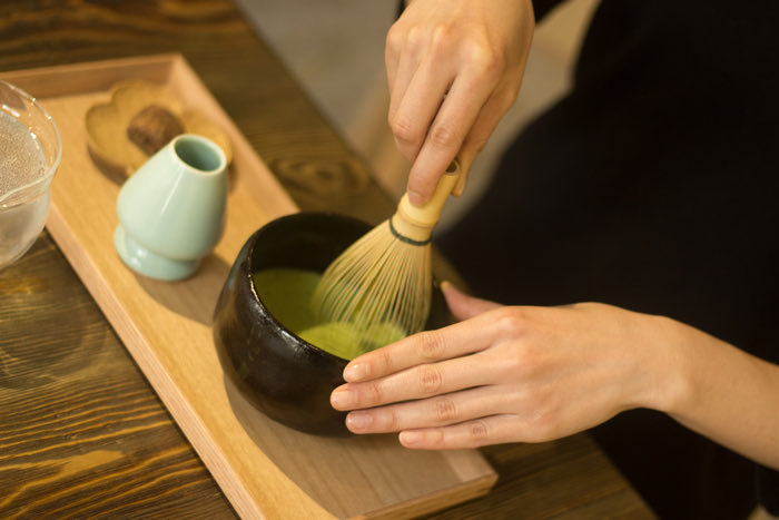 Taros200000000's tweet photo. 🍵 Want to try authentic Japanese matcha at home? 🇯🇵

Matcha isn’t just a trendy drink in Japan.
It’s been part of Japanese culture for centuries. https://t.co/6BZNbr8ejt