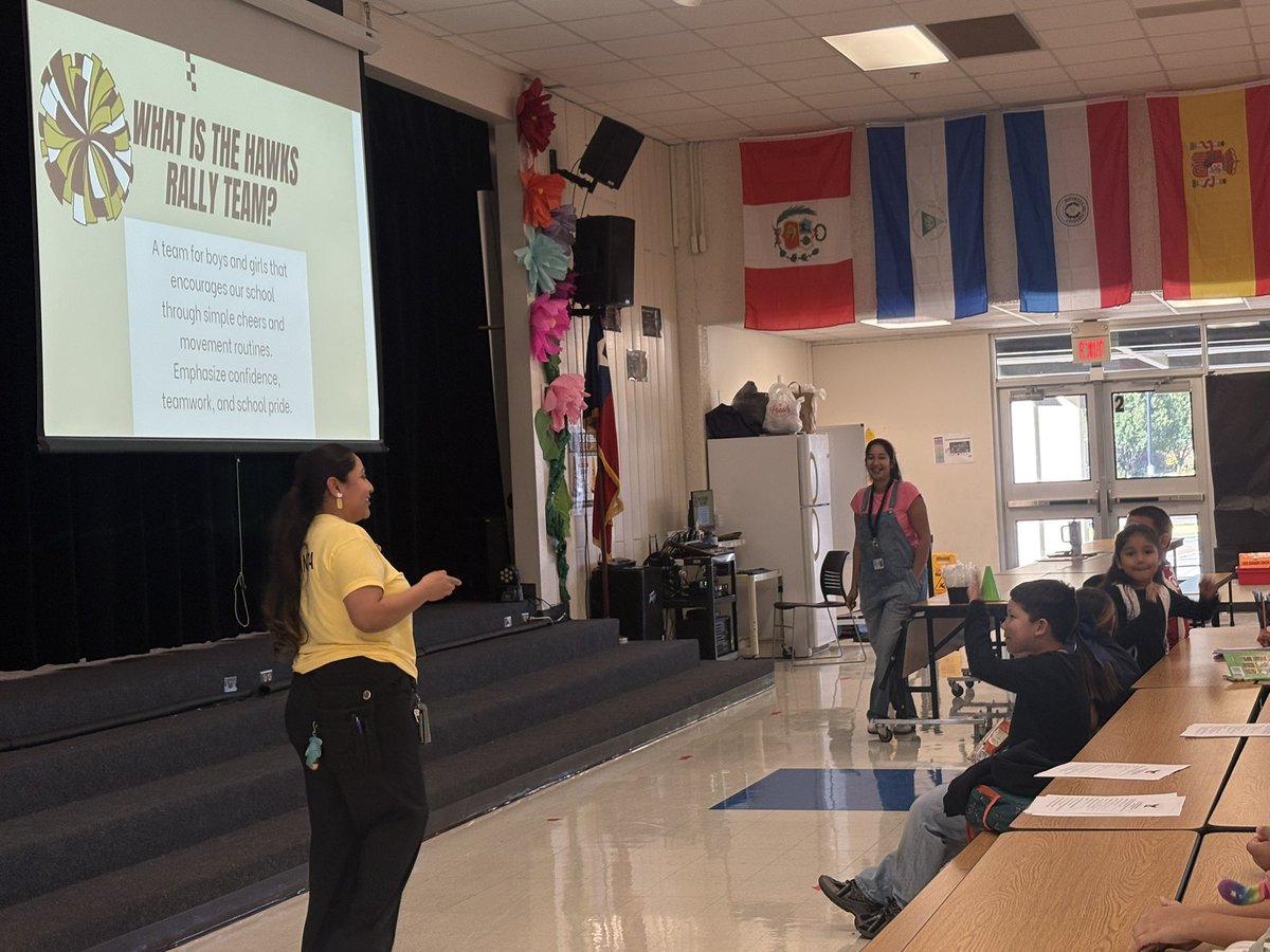 DelunaBriones's tweet photo. @mirandaisaura in action with our @Freeman_Hawks families getting ready to launch our 26-27 โHawks Rally Team!โ Making History in our New Era teaching the โWhole Childโ with community learning experiences. Go team! @BadosCeci @FDHilliard @sharainfallad https://t.co/fURI3Zg79g