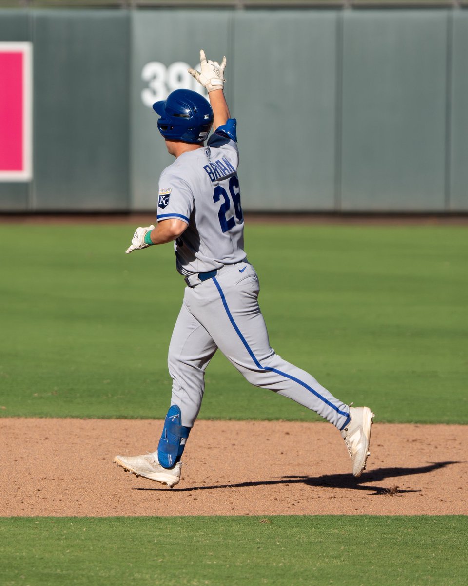 MLBazFallLeague's tweet photo. 4️⃣4️⃣2️⃣ ft for Brooks!

Brooks Bryan drills his first homer 442 ft (108.1 MPH) to tack on a run for the Saguaros. Bryan also smoked a double 110.3 MPH in the second inning https://t.co/47ydOYsnsv