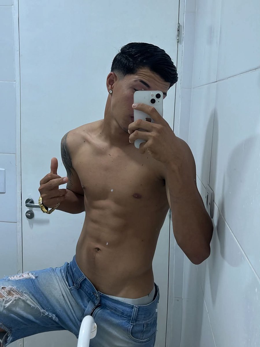 leanndroazevedo's tweet photo. 👄💦 https://t.co/8Me0XROU1s