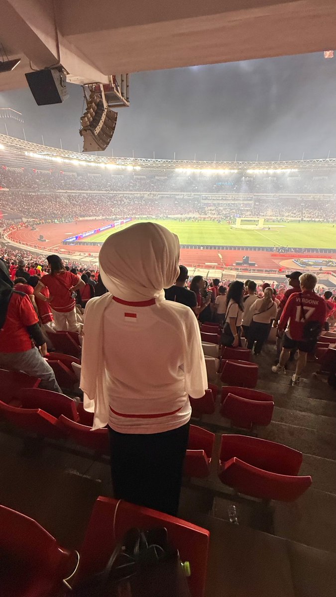 nblh_ayu's tweet photo. First time nonton Timnas secara langsung di GBK, dan alhamdulillah nonton final dan alhamdulillah nya lagi King Indo juara! Maka nikmat Tuhanmu yg manakah yg kamu dustakan?🥹❤️🇮🇩

#TimnasIndonesia #KingIndo #FifaAseanCup2026 #TimnasDay https://t.co/NiDDwxYbrs