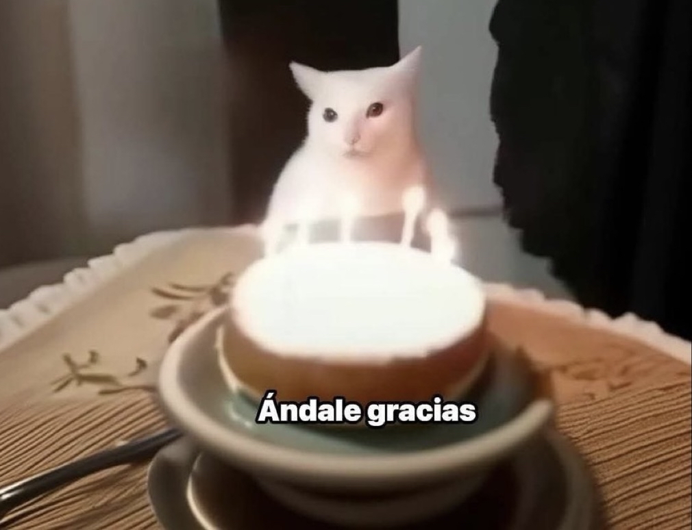Guarromantico_'s tweet photo. Cuando en mi fiesta de cumpleaños me dicen: “Te debo el regalo sabiendo que jamás me lo van a dar”. https://t.co/v8bpuFVuDw