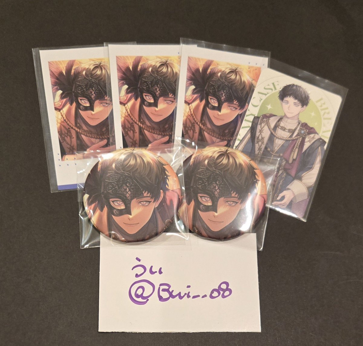 Bwi__08's tweet photo. @qq2__00 初めまして、こんばんは
夜分遅くに申し訳ございません。
検索より失礼いたします。

当方こちらのマキューシオ神家所持しております。
全てまとめて1,800円＋送料にてお迎えしていただくことは可能でしょうか？
13日までに発送可能となります◎
ご検討よろしくお願いいたします。 https://t.co/sACXiyExik