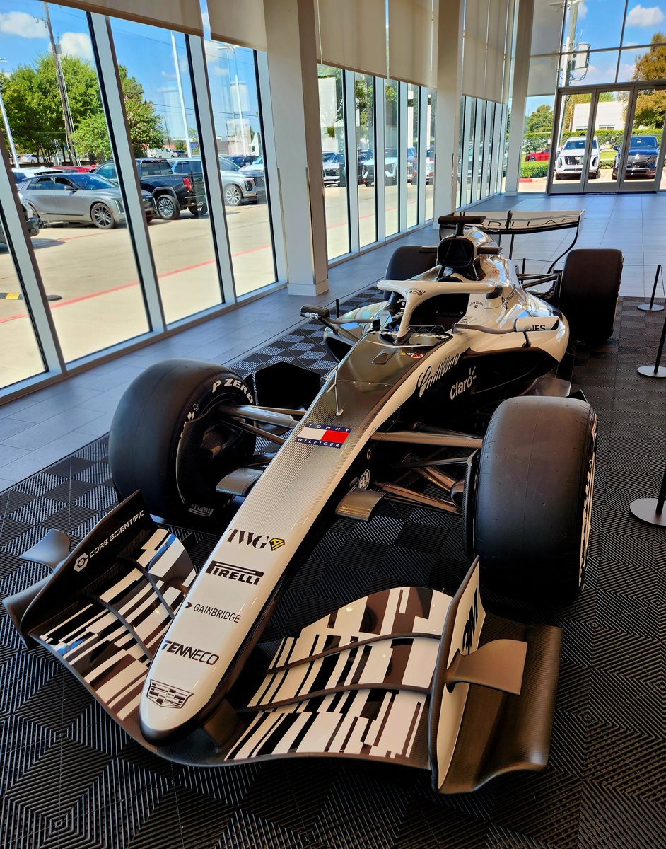 autoracing365's tweet photo. Muy bien por Cadillac por estar mostrando ésta belleza en la ciudad espacial.
Hay que recordar que estamos ya cerca del #USGP que se lleva a cabo en Austin TX.
@Cadillac_F1 @Cadillac
@cota https://t.co/eXztQ8eCIm