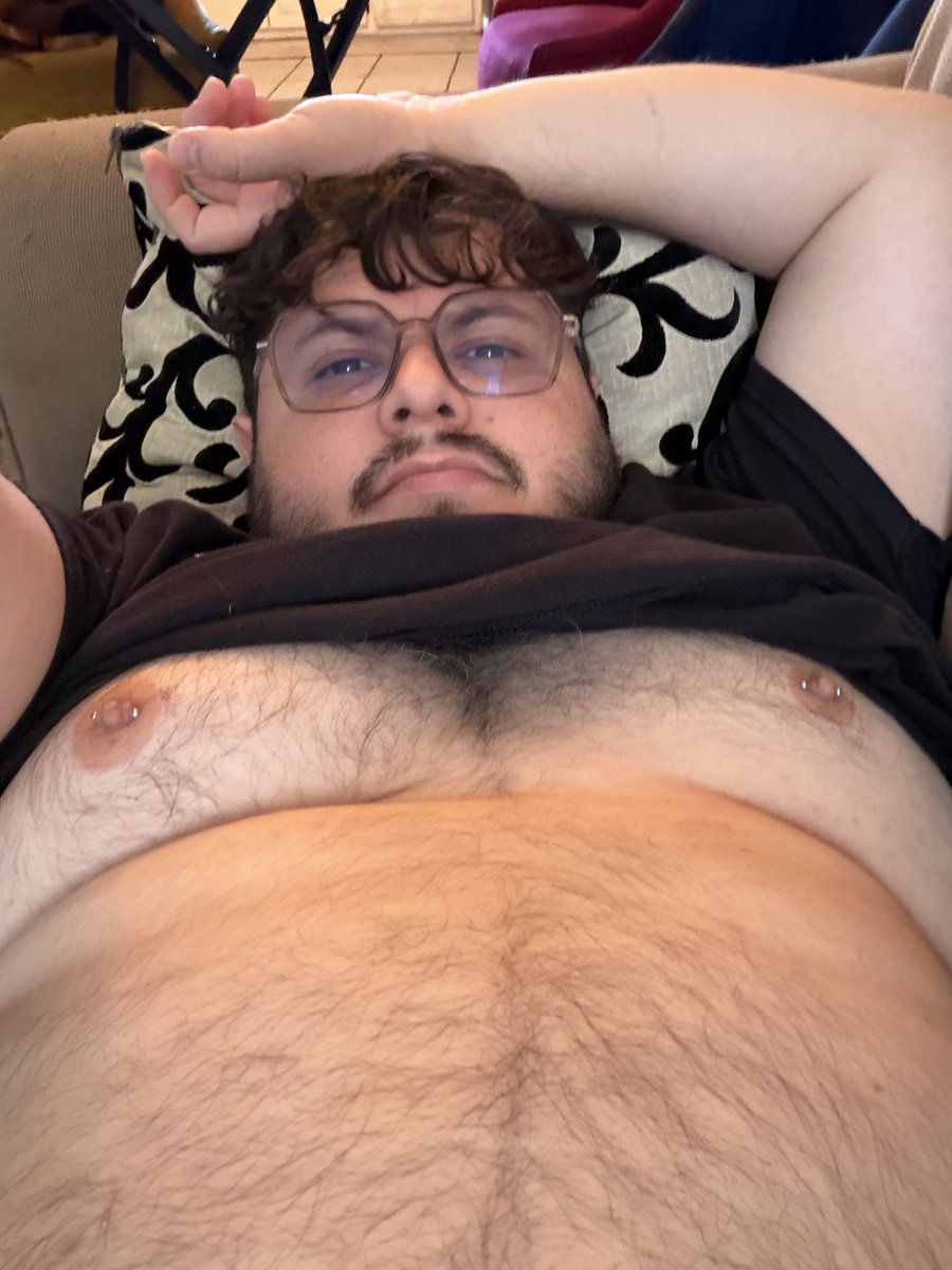 ActuallyIssac's tweet photo. Bear tits https://t.co/45CWVMewXe