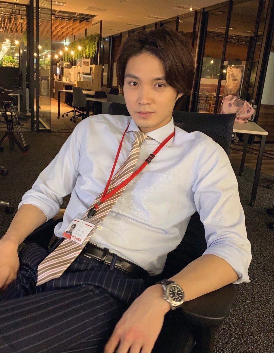 y7k_21's tweet photo. 地黒で顔小さくて鼻筋がが綺麗な男がいっちゃん好きな顔 https://t.co/Wm5g3CzfWE