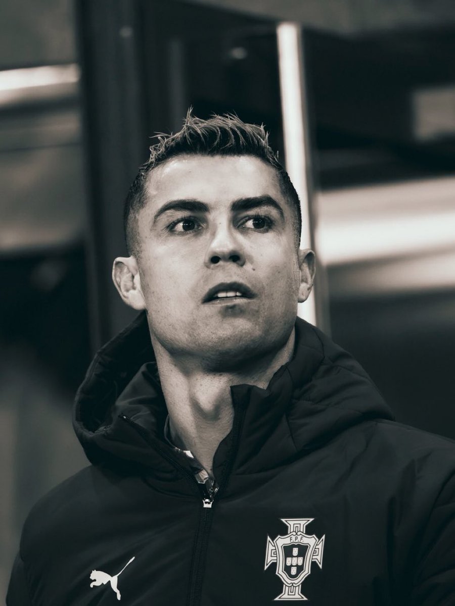 1SMi_'s tweet photo. 🚨🚨🚨🚨🚨🚨🚨🚨🗣️ كريستيانو رونالدو:

اخبرت الجميع … ان لم تريدوني فالمنتخب ؟ فأخبروني فقط وسأغادر

😢 https://t.co/G3V98SKFky