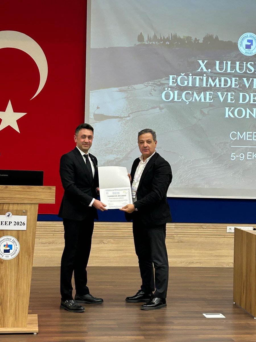 projepiktesIV's tweet photo. Pamukkale Üniversitesi tarafından düzenlenen kongrede, PIKTES projesi kapsamında hazırlanan “Çocuklar için Türkçe Yeterlik Sınavı” katılımcılara tanıtıldı.
📍Denizli

@tcmeb 
@mebhbogm 
@EUDelegationTur 
@pauedutr 

#piktes https://t.co/VIy0aVv9Kj