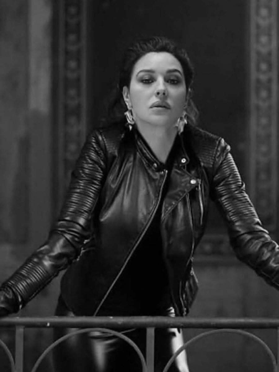 kalbiderin's tweet photo. 🖤🤍 😻✨️ https://t.co/q120dDmk57