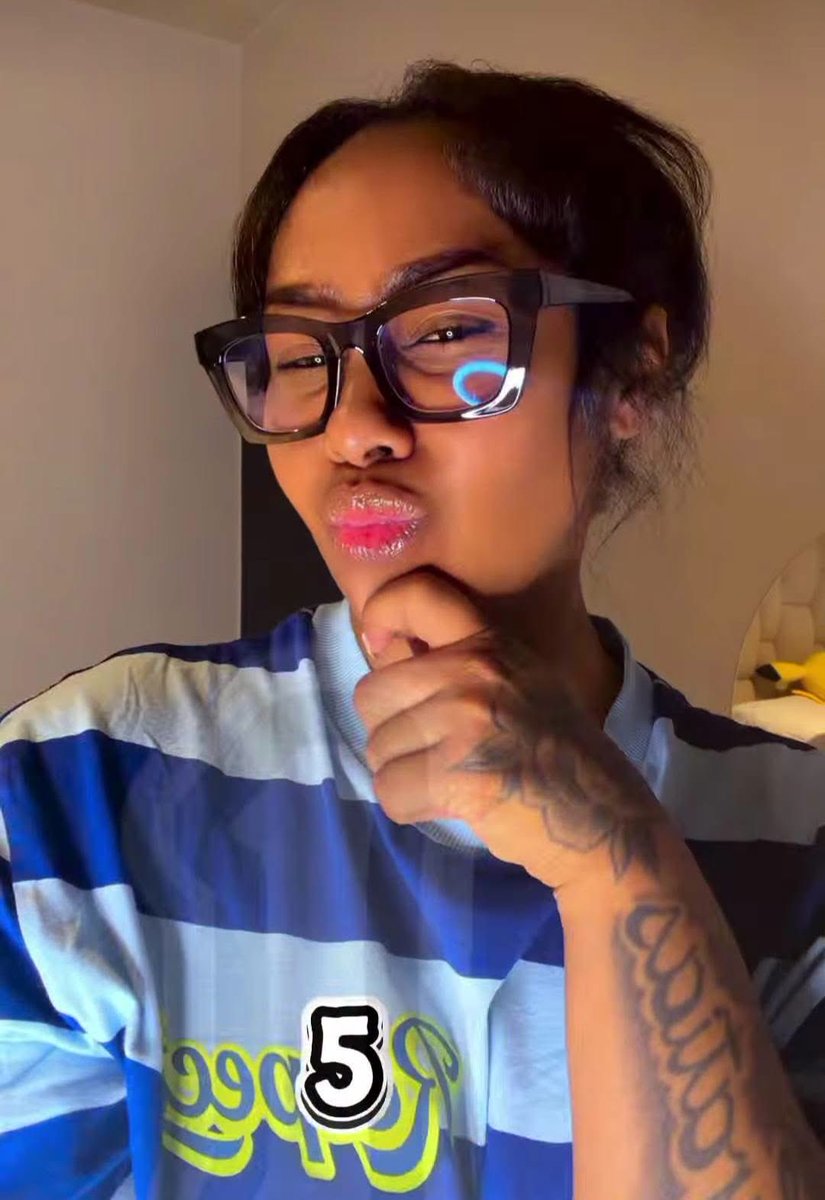 SinawoAlienated's tweet photo. Trixie is making us want new glasses! 👓 Get yours from Lensmart using TRIXLC!

TRIXIE WITH LENSMART 
PURCHASE LENSMART TRIXLC

#LindyTrixieChristoffels
#TrixiexLensmartOnline
#PurchaseCodeTRIXLC https://t.co/lZK0Pzu8Fs