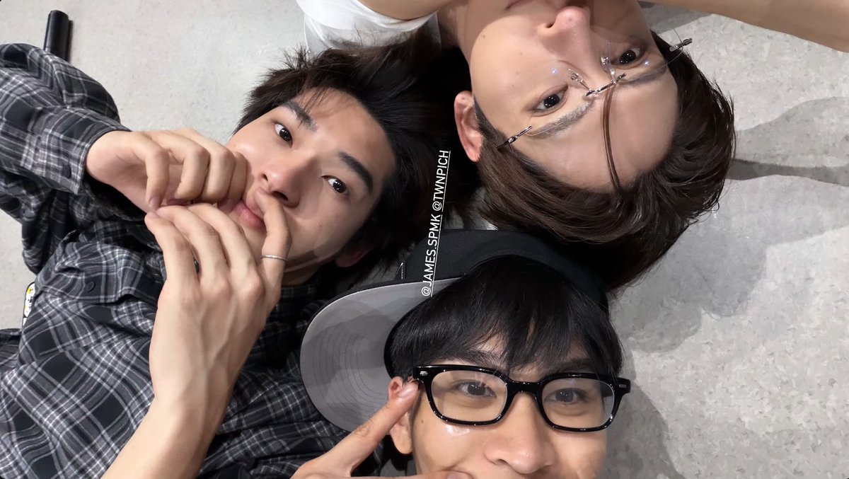 teeteebaipor's tweet photo. dexx เลิกซ้อมดึกมากกกก ขยันสุดๆ ละตี๋ฮีหล่อดิบจังอะ 🫠 https://t.co/NshLTlCbw1