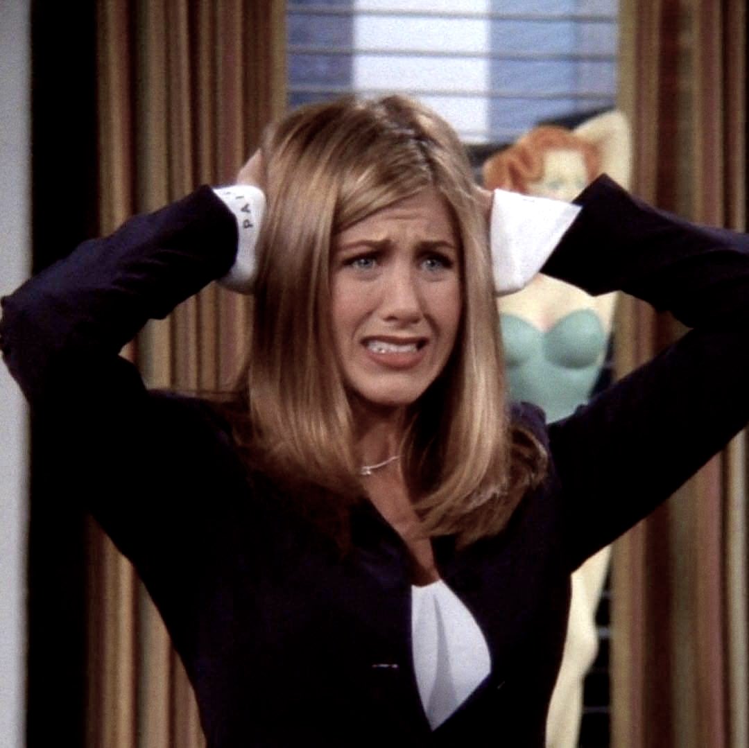 aniistonn's tweet photo. i am rachel green, rachel green is me. https://t.co/Ih70l8dBgc