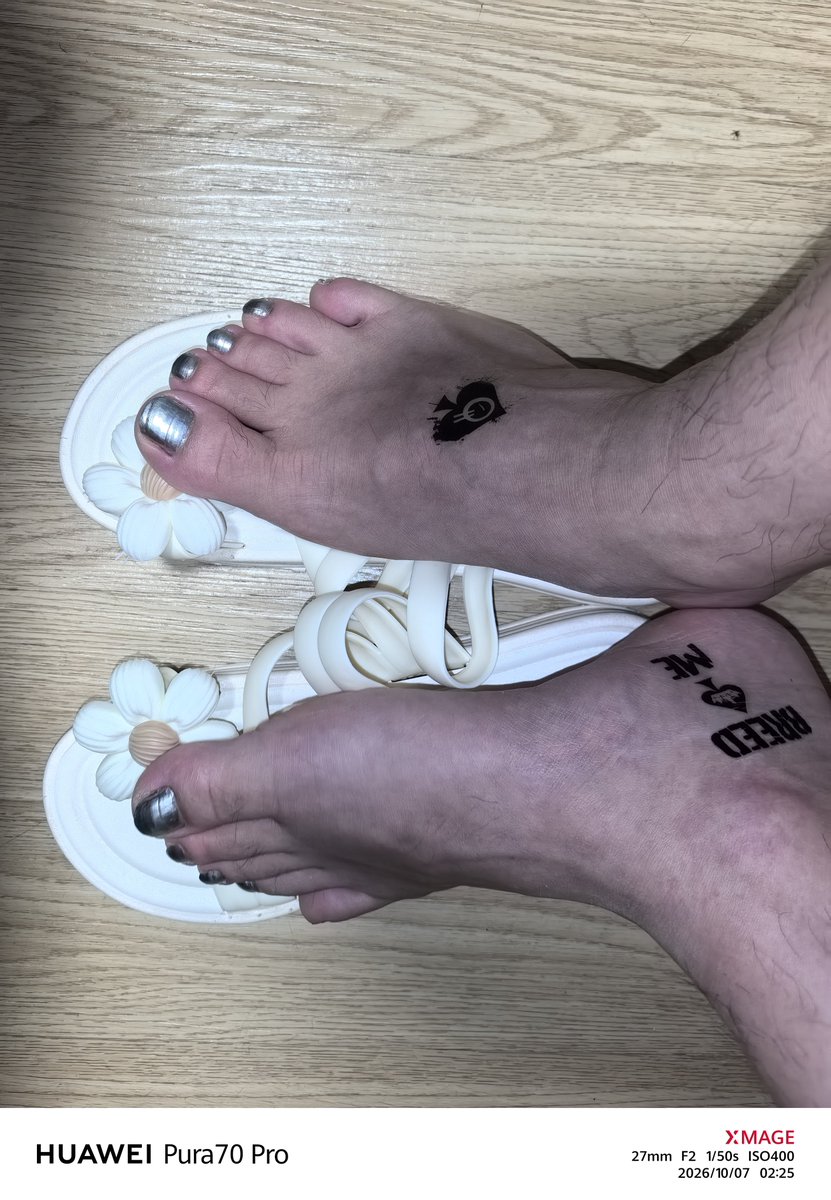 ClaudiaCherry0's tweet photo. 新买的锁到了，贴了新的纹身贴，涂了新的指甲油，感觉自己好下贱啊
#雌堕 #伪娘 #贞操锁 #媚黑 https://t.co/ENRfo9M5Bu