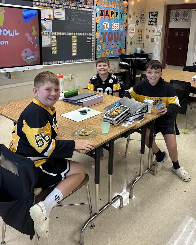 Seneca_Valley's tweet photo. Sixth grade students in Haine Middle School’s What I Need (WIN) enrichment classes recently brought their reading to life with a friendly tea party and Academic Bowl! Students read the novel “A View from Saturday,” in which characters build a friendship, regularly meeting for tea while preparing for the state Academic Bowl. Inspired by the story, students embraced themes of teamwork, inclusion and meaningful conversation throughout their own event.

#SVProud #SV2627