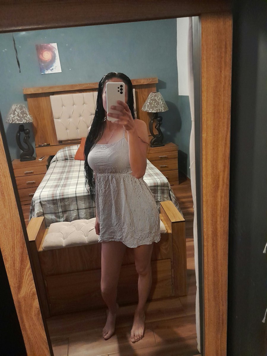 SugarAliceex's tweet photo. Les gusta mi pijama ?? https://t.co/8yZjO8tP0V