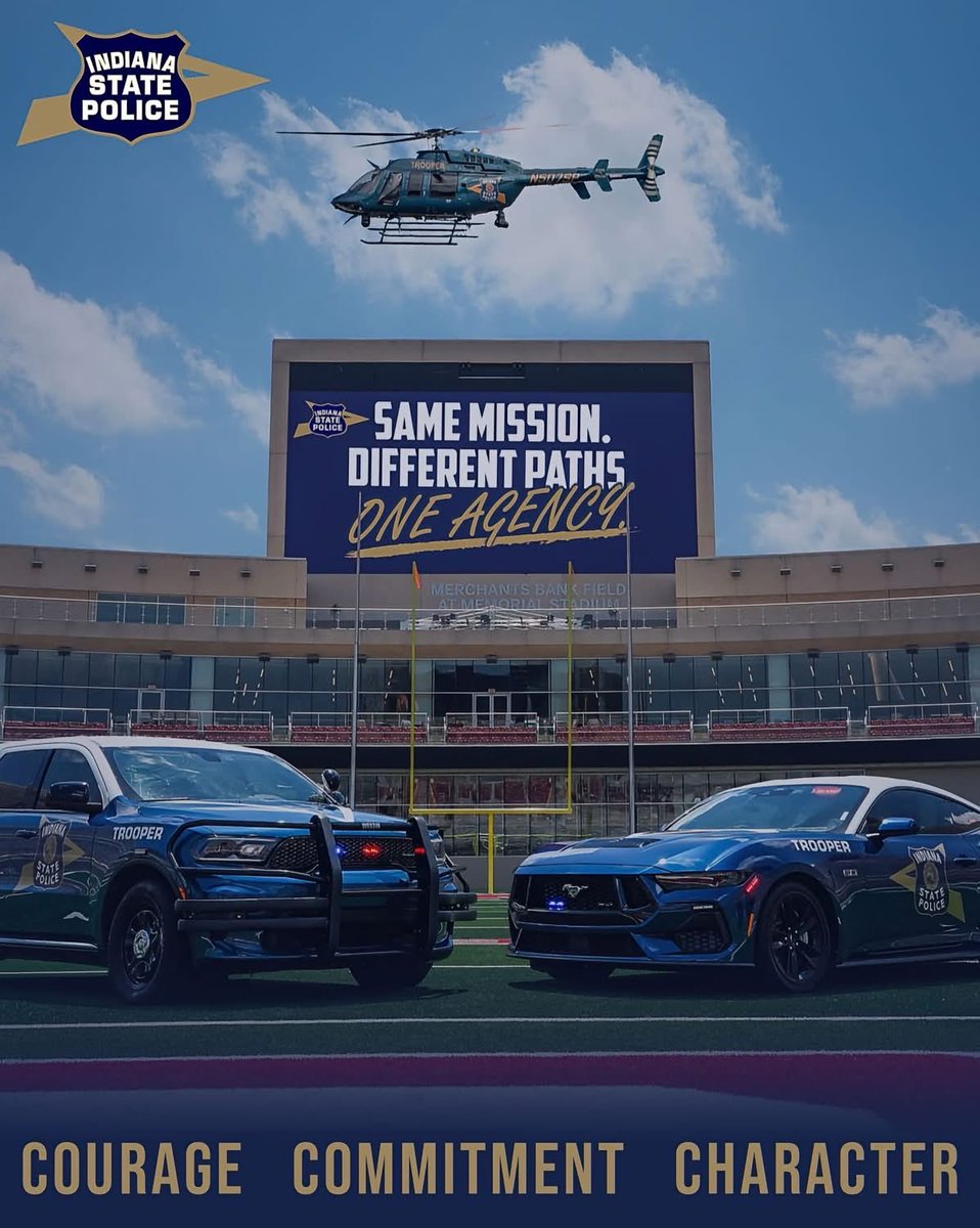 ISPPeru's tweet photo. 🚨TIME IS RUNNING OUT! 🚨

The Indiana State Police is hiring! 🚔

Your opportunity to become an Indiana State Trooper starts NOW. 

⏰ Applications close October 11th! 

👉 Apply today at https://t.co/SXNnzlruYe

Courage. Commitment. Character. https://t.co/W6WvSNalOG