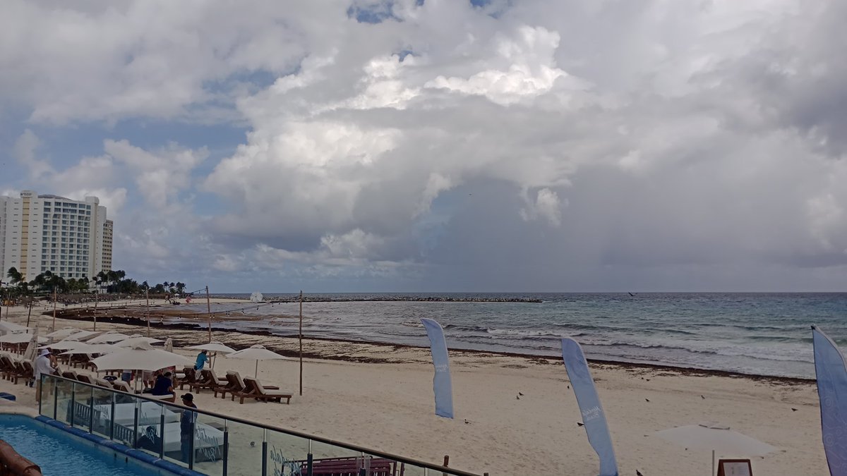 HostalVitelli's tweet photo. #Playa #Forum #Cancun #zonahotelera https://t.co/o1ajKbnb0b