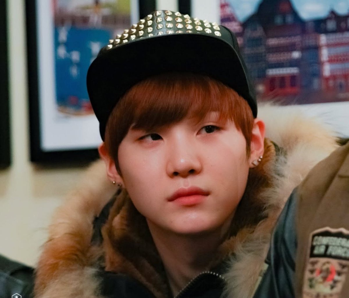 b2bsuga's tweet photo. please look at yoongi and his beautiful cat eyes and round shiny nose plspls look how pretty https://t.co/jskqr5egd4