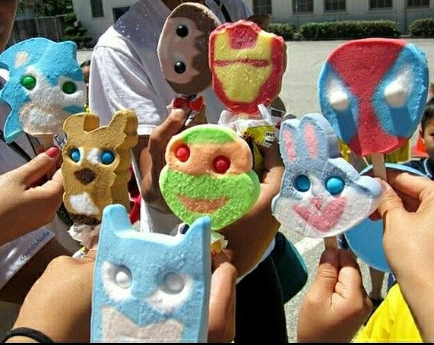 ryadenfun's tweet photo. me and the friends https://t.co/c8J0VHbocI