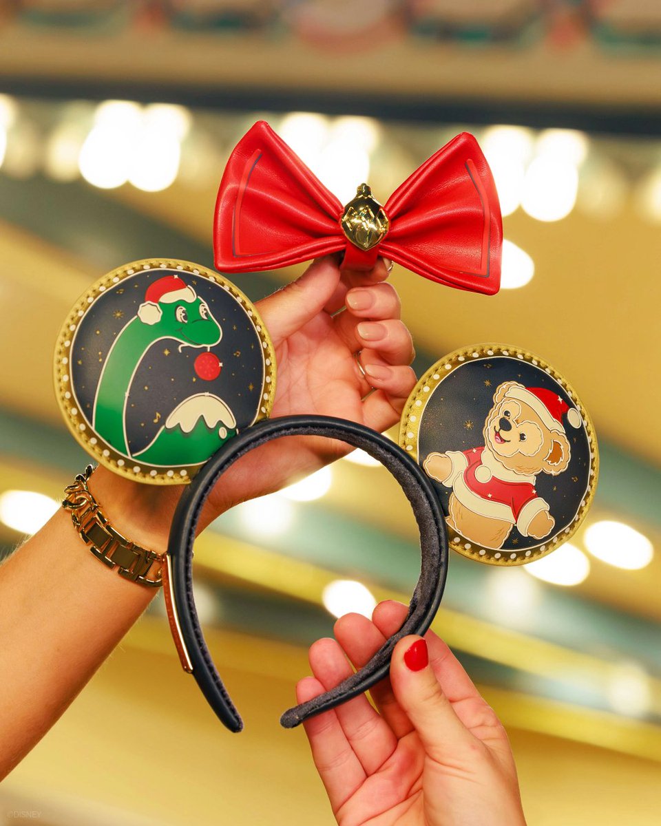 DisneyParks's tweet photo. New merchandise, new offerings, and plenty of holiday glamour are coming to Disney Jollywood Nights🌟 https://t.co/tNiyu50fc9