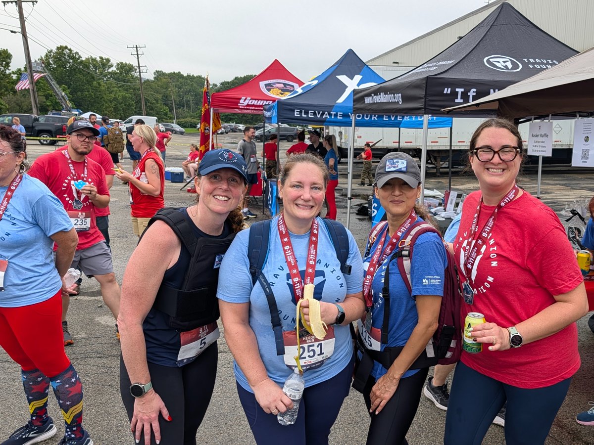 TMFoundation's tweet photo. Showing up is one way we remember, honor, and serve.

We’re grateful for the support of our community sponsors, @PennMutual and @VUFoundation, whose partnership helped bring people together at 9/11 Heroes Run events across the country. 🇺🇸 https://t.co/J2aNGR3ou2