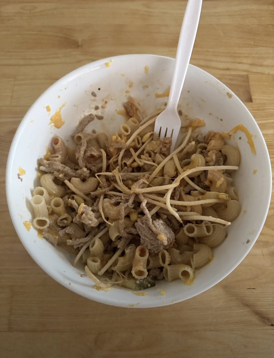 needysookie's tweet photo. i made lunch who wants some 😍 https://t.co/jwIZmaSF4Q
