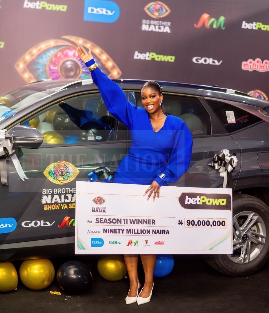 TheNationNews's tweet photo. PHOTOS: BBNaija season 11 winner Temi Nkem poses with new car, ₦90 million cheque gift during prize presentation

Source: The Nation, Lekan Ale
---
Follow us for more breaking news and video content 

For more stories: https://t.co/GX9bhs3WZ5 https://t.co/Yy53WvvNqx