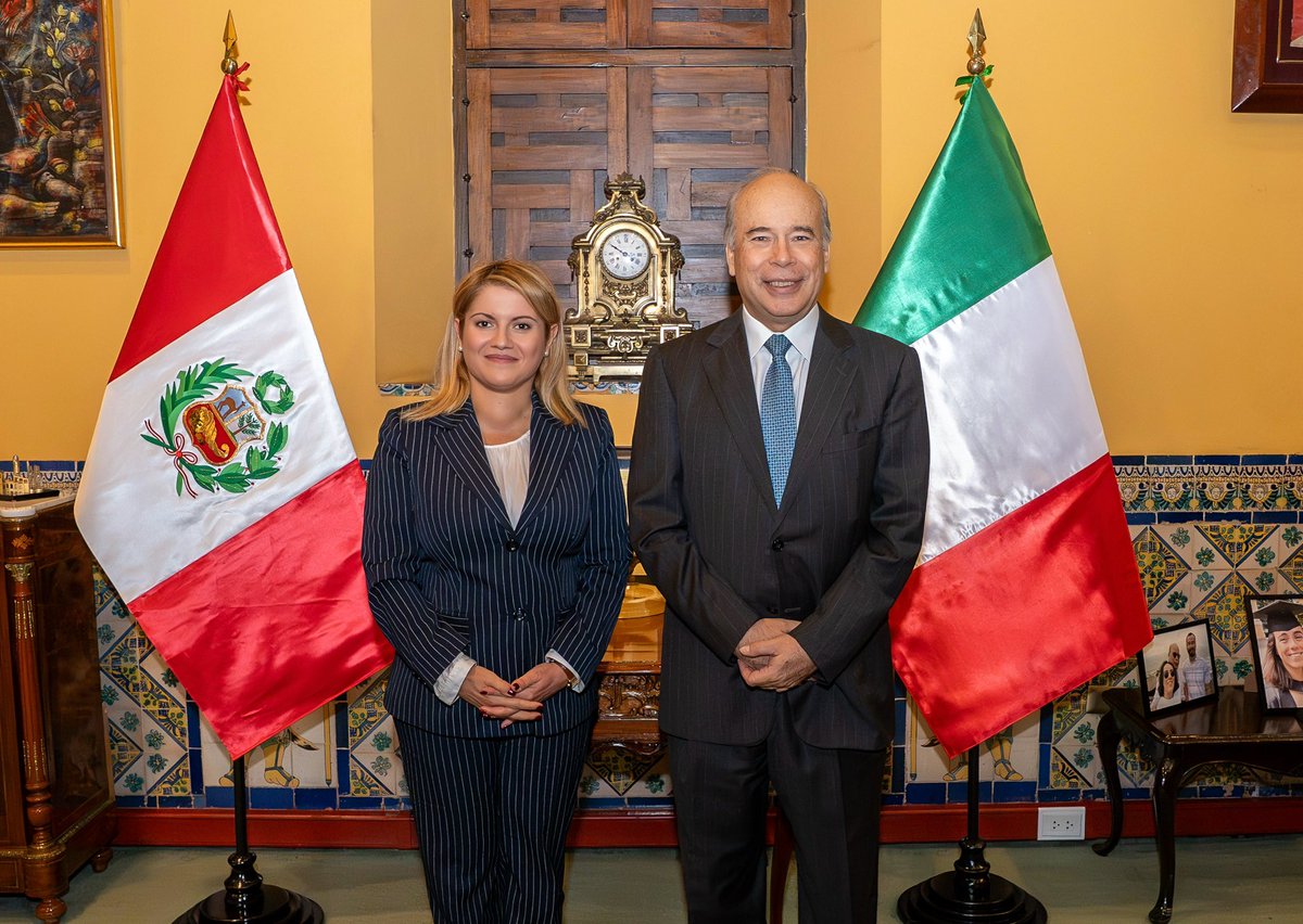 tripodimaria's tweet photo. Ho co-presieduto con il VM  Anderson Machado, il VI Meccanismo di Consultazioni Politiche 🇮🇹🇵🇪. 
Focus su: 
🔹relazioni commerciali, 
🔹investimenti e progetti strategici, 🔹cooperazione,
🔹contrasto alla criminalità transnazionale, 
🔹relazioni culturali e 
🔹dossier regionali. https://t.co/6F2npV13JC