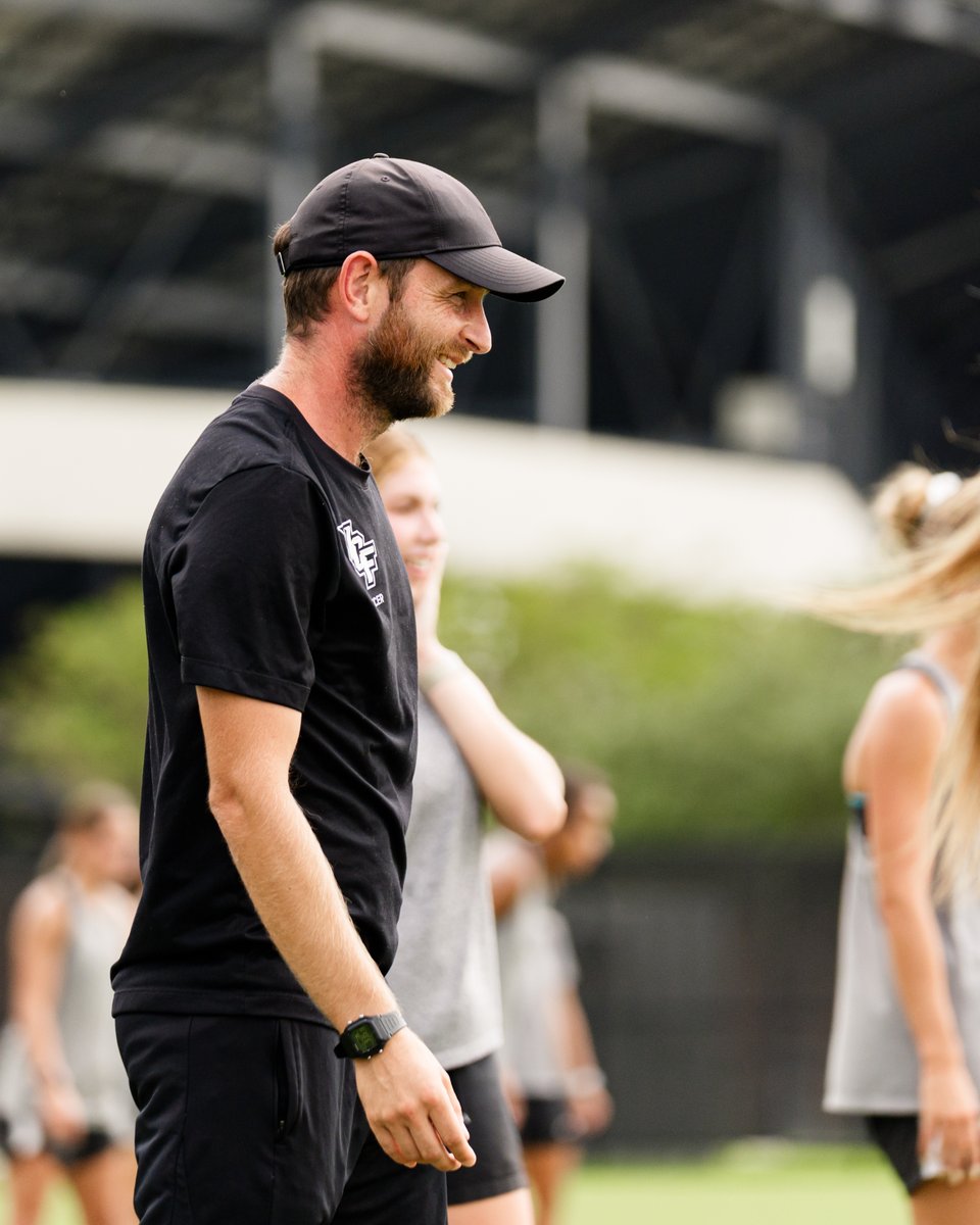 UCF_WSoccer's tweet photo. Happy National Coaches Day to the best out there 🖤💛 https://t.co/P5AHSsrneH