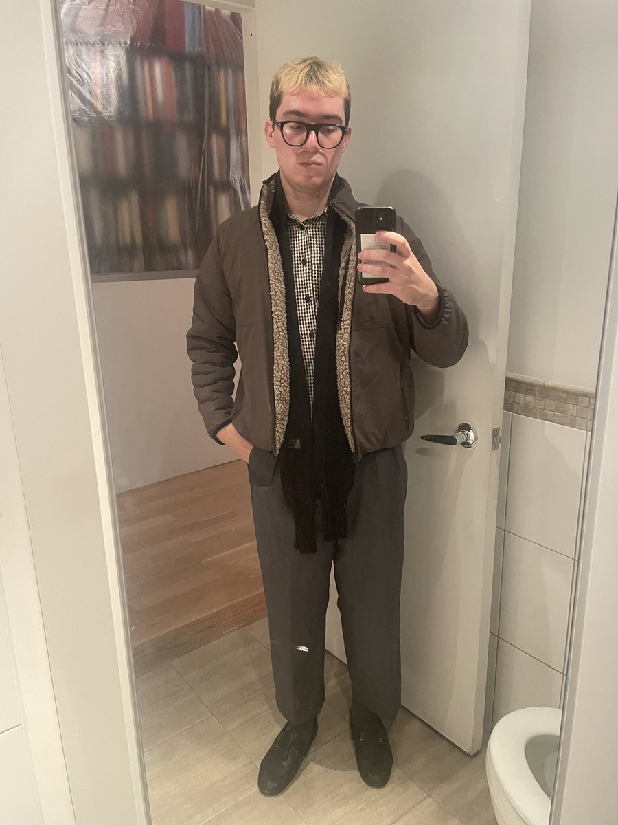 mickal500's tweet photo. haven't been doing #outfittober because i've been looking extra skinnyfat this week but now i can hide it thank god https://t.co/0NSJyD7r7u