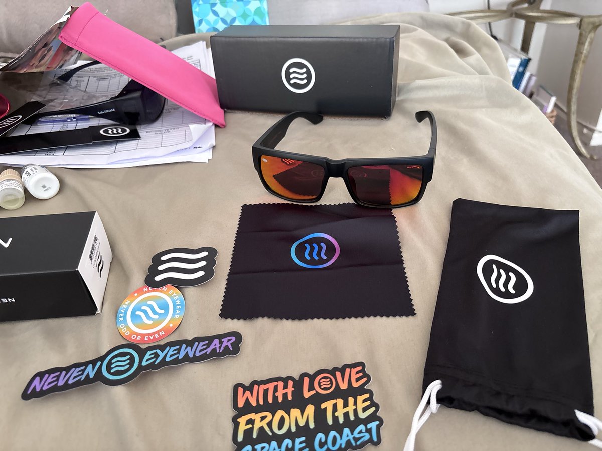 SusanGia1's tweet photo. @neveneyewearofficial
#neveneyewear 
#Findyourfit 
#sunglassesstyle 

Full shield protection. Grateful to you.
Cataract Surgery was perfect for.  #cataracts #surgery #northwellhospital #statenisland
 Thank you @neveneyewear https://t.co/8Ji8P0Rer5